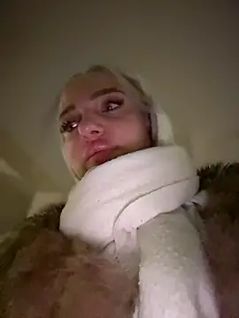 pinkstar  online show from 11/30/25, 05:41