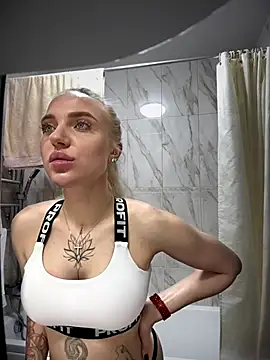 pinkstar  online show from 11/04/25, 05:33