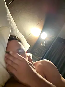 Snapshot of Jonkitzler1 chatting on 09/26/25, 09:32 Jonkitzler1 online show from 09/26/25, 09:32