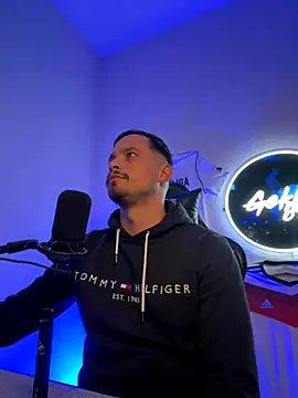 Snapshot of Jonkitzler1 chatting on 12/01/25, 05:14 Jonkitzler1 online show from 12/01/25, 05:14