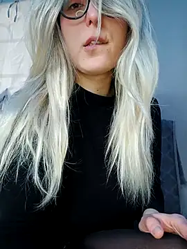 dolcehelena993 online show from 03/15/26, 01:18