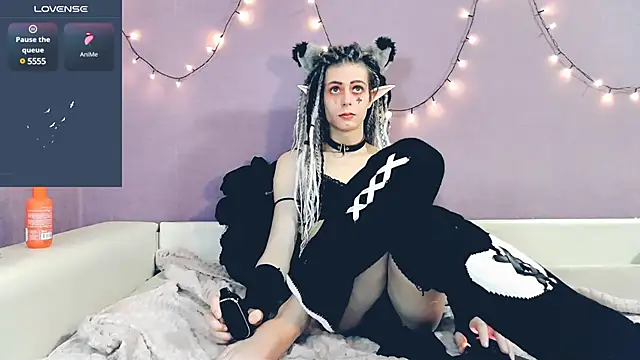 Littlepinkcat online show from 02/18/25, 04:36