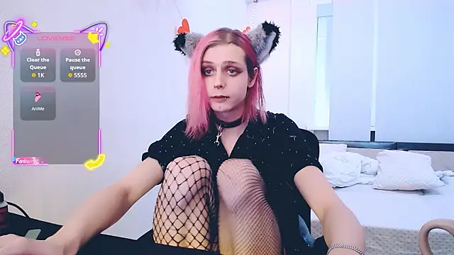 Littlepinkcat online show from 03/01/26, 12:05