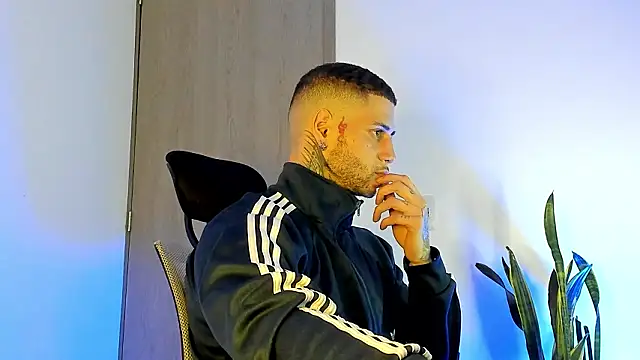  jamesleandros1 online show from 02/26/26, 02:11