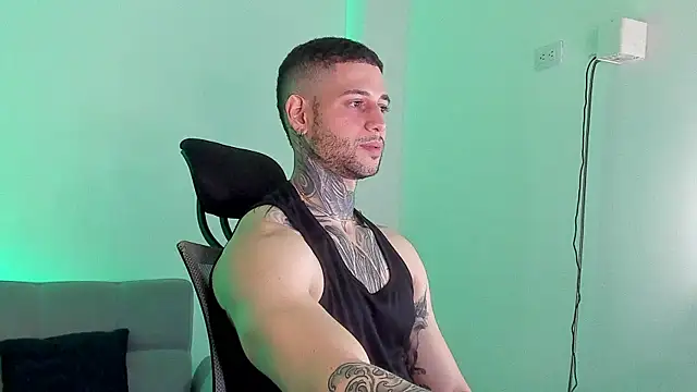 jamesleandros1 online show from 07/06/26, 10:23