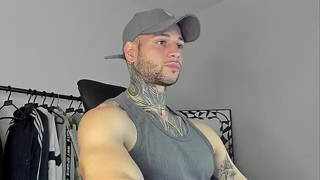  jamesleandros1 online show from 10/22/25, 02:00