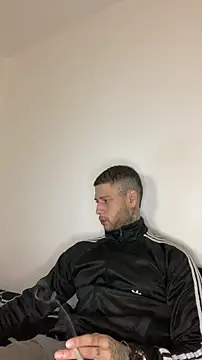  jamesleandros1 online show from 06/11/26, 04:31