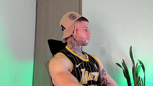  jamesleandros1 online show from 03/08/26, 02:59