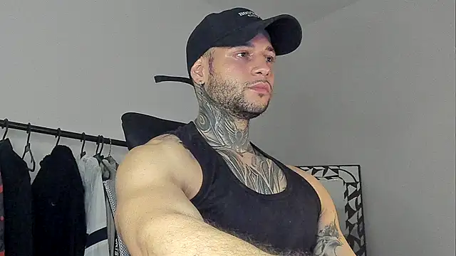  jamesleandros1 online show from 10/24/25, 03:27