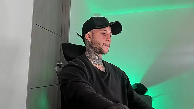  jamesleandros1 online show from 05/24/26, 01:38