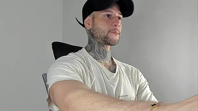  jamesleandros1 online show from 09/27/25, 04:40