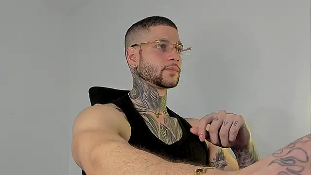  jamesleandros1 online show from 09/30/25, 11:33