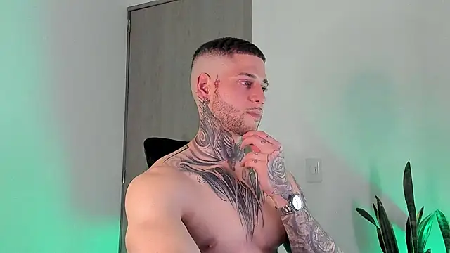  jamesleandros1 online show from 02/03/26, 02:53