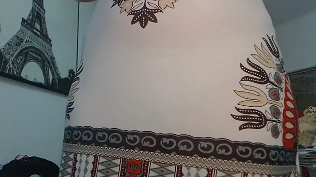 Snapshot of AnnaBellaLuckyXOXO chatting on 11/21/25, 12:15 AnnaBellaLuckyXOXO online show from 11/21/25, 12:15