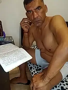 Daddy1972 online show from 02/05/25, 01:22