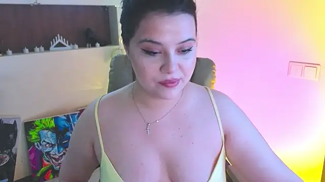 Malika uAngel online show from 05/15/26, 12:30