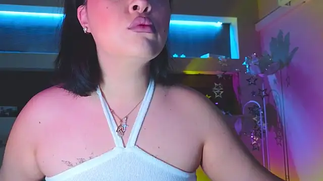 Snapshot of Malika_uAngel chatting on 09/17/25, 11:40 Malika uAngel online show from 09/17/25, 11:40