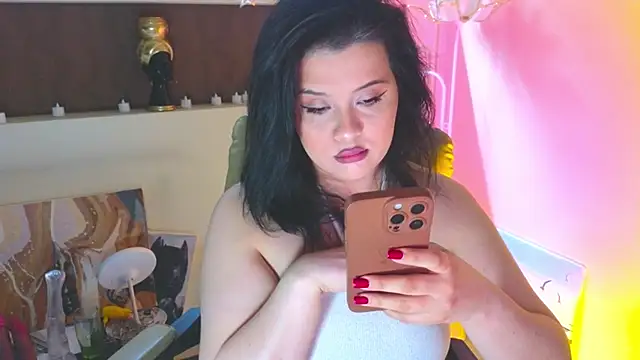 Malika uAngel online show from 04/11/26, 08:01