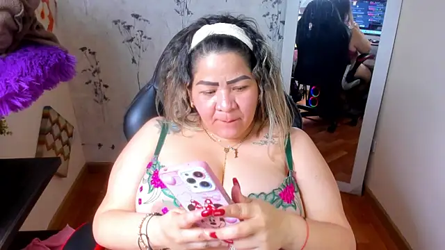 Dalessa Bigtits online show from 03/10/25, 04:07