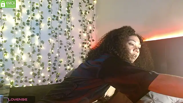 LotusFemme22 online show from 02/22/26, 04:37