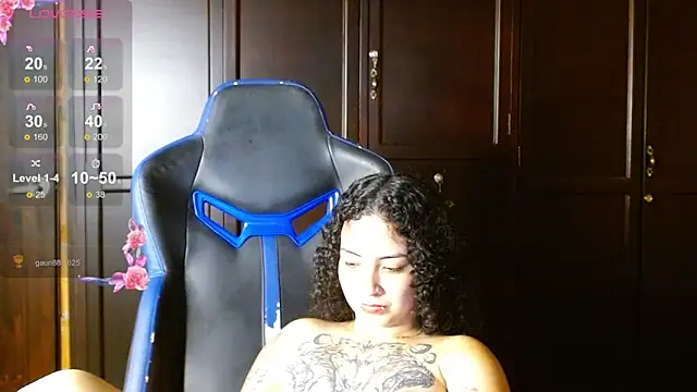 jaydensalvatore  online show from 11/07/25, 10:13