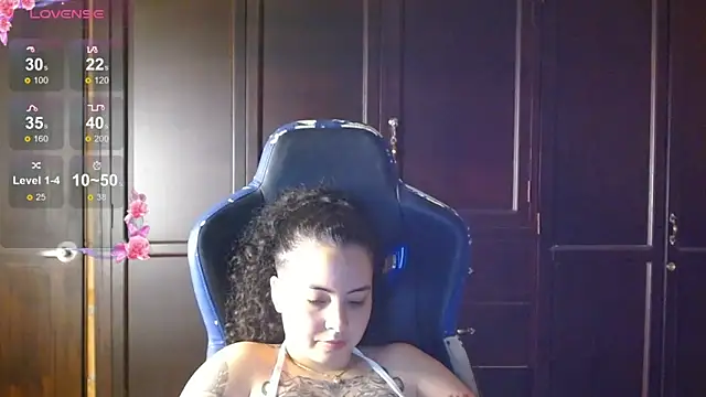 jaydensalvatore  online show from 04/05/26, 11:44