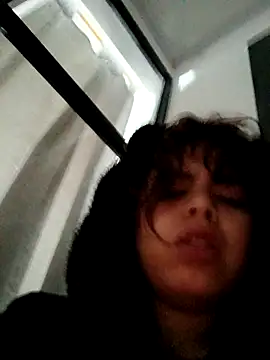 Snapshot of SabinaMerchetti chatting on 12/21/25, 07:54 SabinaMerchetti online show from 12/21/25, 07:54