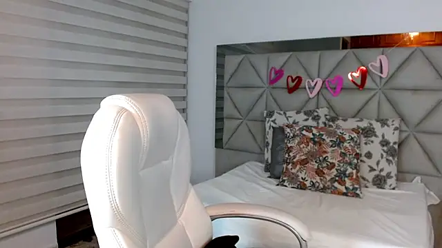 nana levy online show from 02/15/25, 03:42