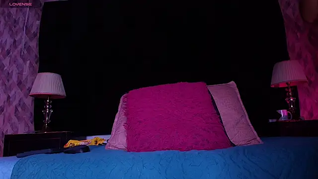 naomi kyse online show from 11/09/25, 03:10