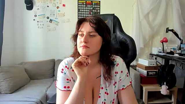 KiraKoval online show from 05/07/26, 01:36