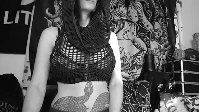 Silentmary online show from 04/10/26, 02:07