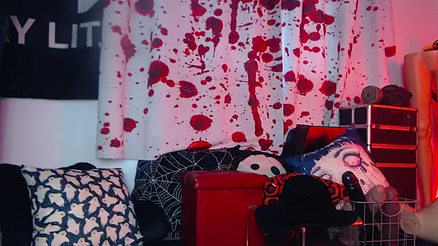 Snapshot of Silentmary chatting on 10/23/25, 05:11 Silentmary online show from 10/23/25, 05:11