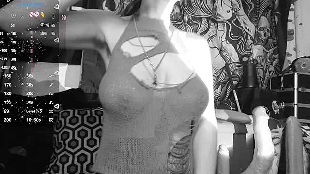 Snapshot of Silentmary chatting on 02/13/26, 12:43 Silentmary online show from 02/13/26, 12:43