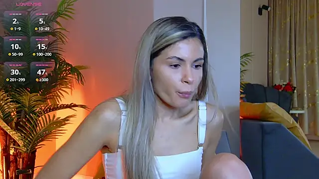 Avril Cyrus online show from 12/23/25, 08:02