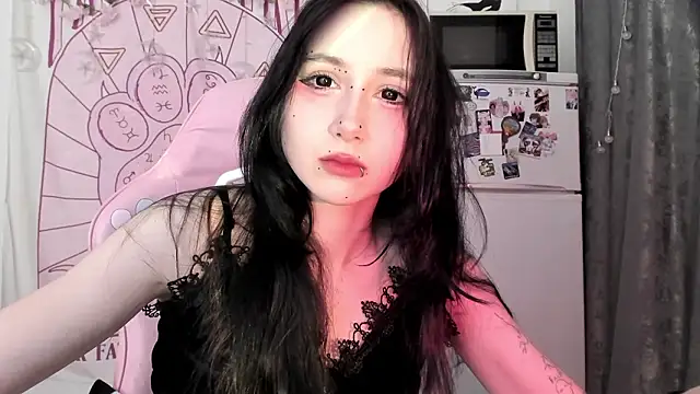 Holy420lolii online show from 02/13/26, 07:25