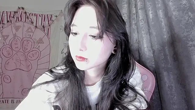 Snapshot of Holy420lolii chatting on 09/13/25, 04:40 Holy420lolii online show from 09/13/25, 04:40