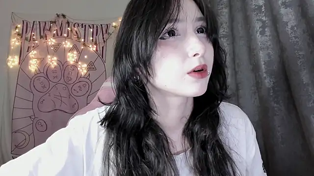 Snapshot of Holy420lolii chatting on 09/22/25, 06:14 Holy420lolii online show from 09/22/25, 06:14