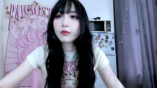 Snapshot of Holy420lolii chatting on 06/09/26, 03:13 Holy420lolii online show from 06/09/26, 03:13