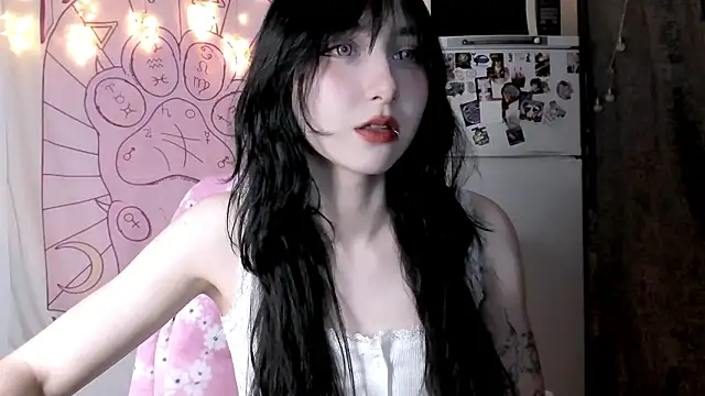 Snapshot of Holy420lolii chatting on 03/15/26, 04:58 Holy420lolii online show from 03/15/26, 04:58