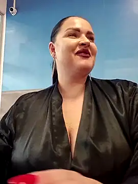 GeorgiaLerox online show from 05/20/26, 12:24