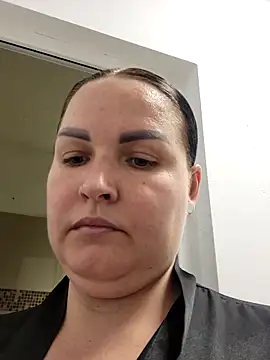 GeorgiaLerox online show from 11/30/25, 12:17