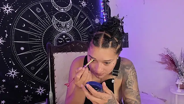 Eva Lee  online show from 02/20/26, 09:44