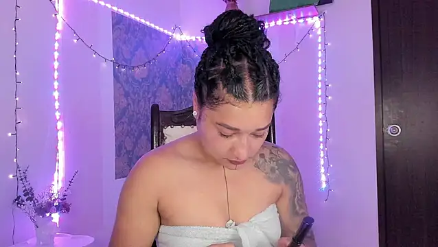 Eva Lee  online show from 03/04/26, 09:50