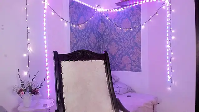 Eva Lee  online show from 03/08/26, 09:34