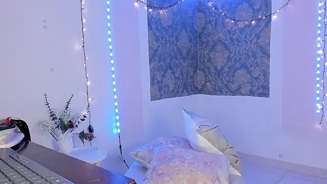 Eva Lee  online show from 03/26/26, 09:29