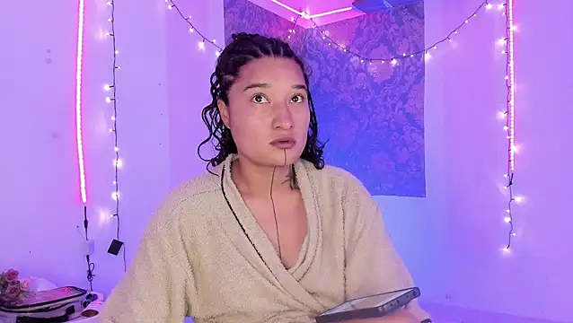Eva Lee  online show from 06/30/26, 10:26