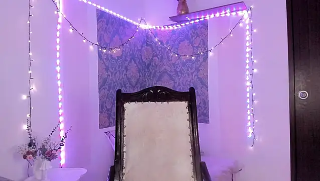 Eva Lee  online show from 03/06/26, 09:37