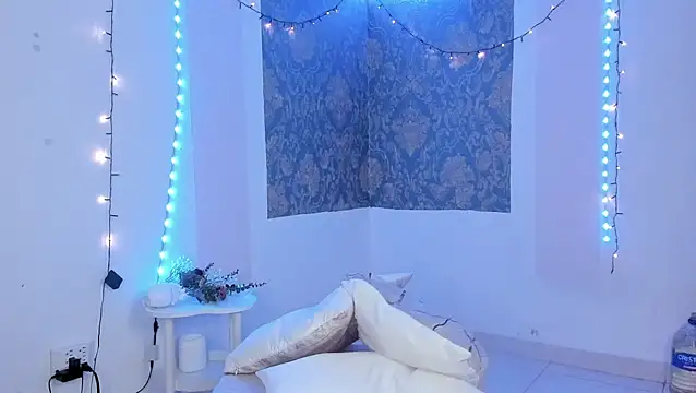 Eva Lee  online show from 04/19/26, 10:05