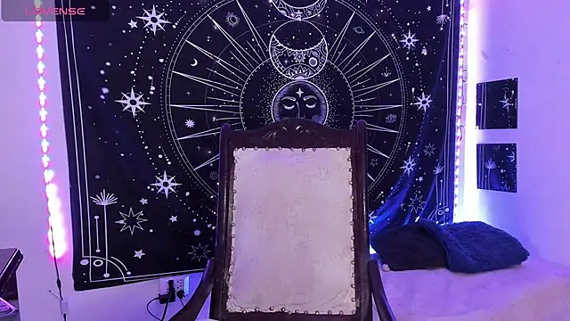 Eva Lee  online show from 11/12/25, 08:07