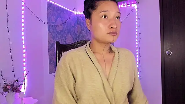 Eva Lee  online show from 02/26/26, 09:20